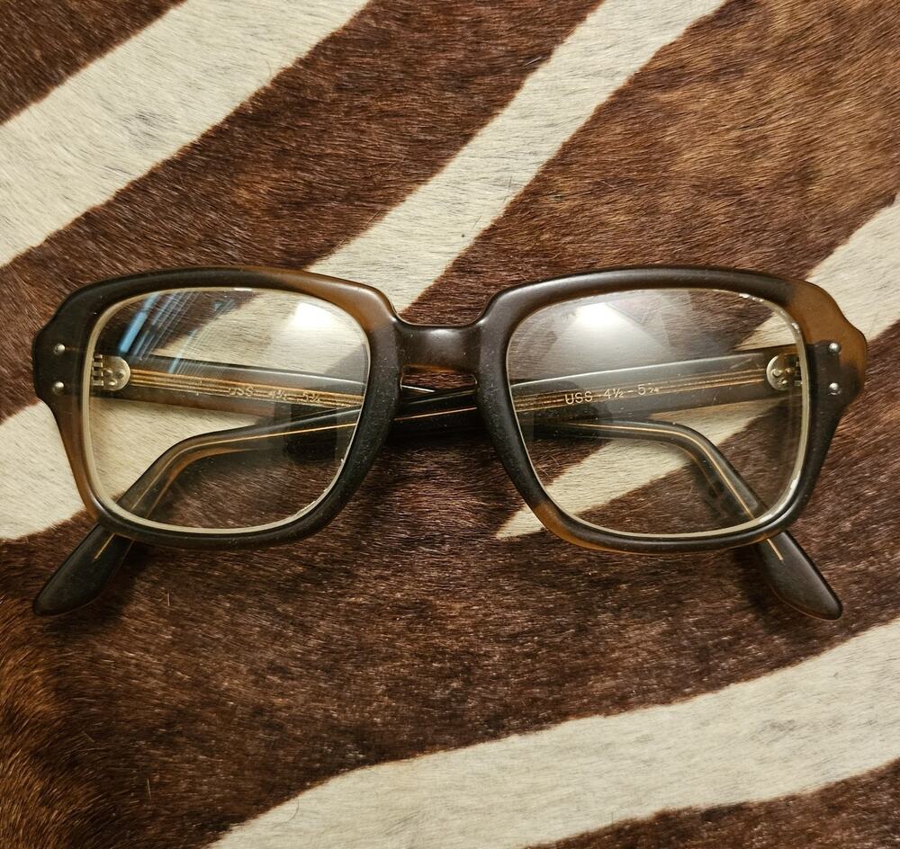 Vintage USS BCG's Military Issue Brown Glasses 46-20 Frames 4 1/2 - 5 3/4 Retro